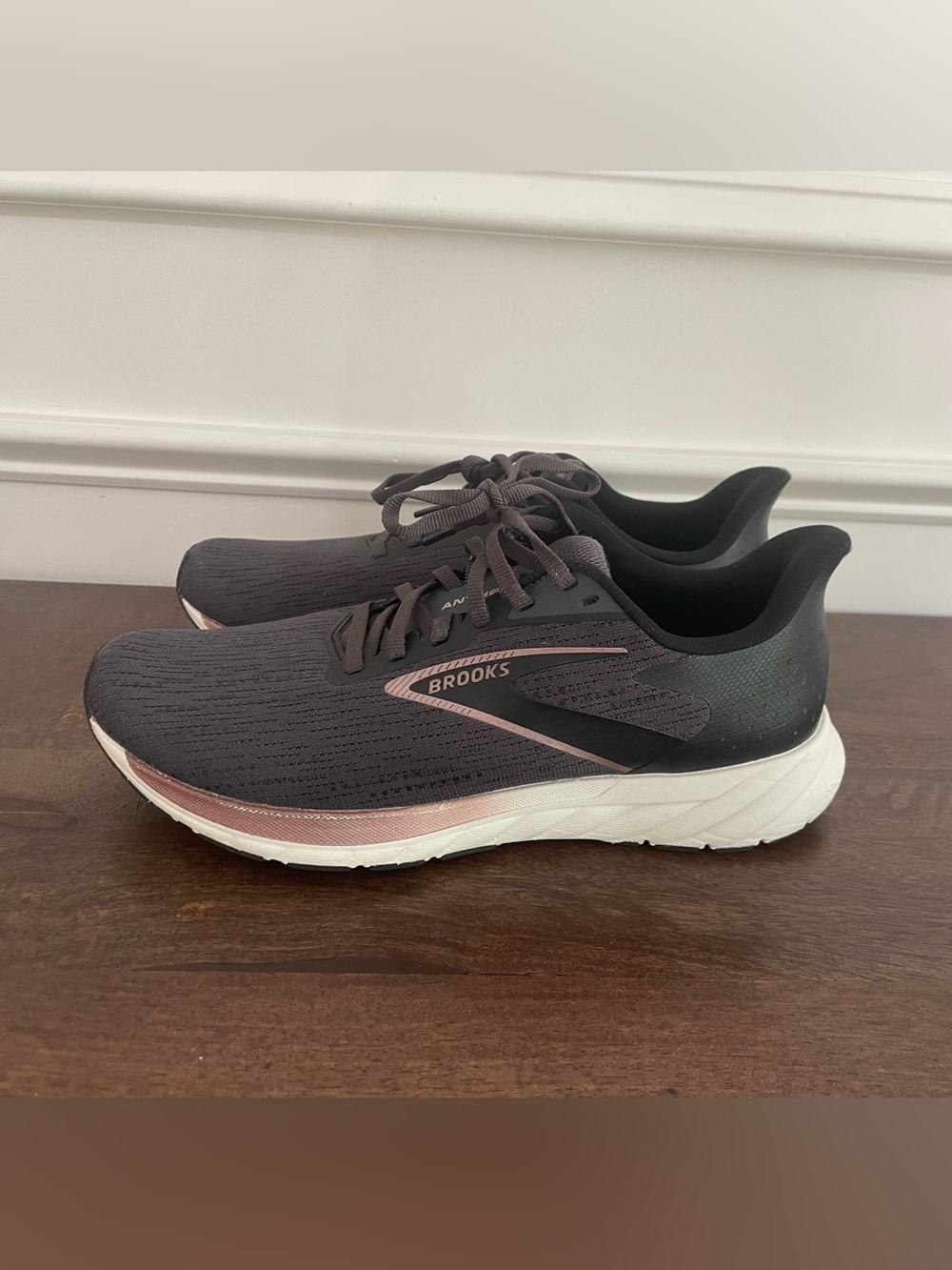 Brooks Women's Anthem 7 Running Shoes - Picture 1 of 6